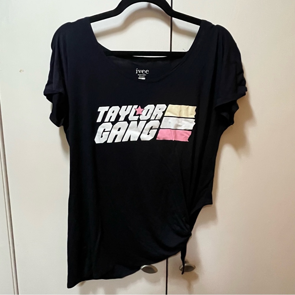 Black Taylor Gang Graphic Women's Short Sleeve Top with Tie on Hip